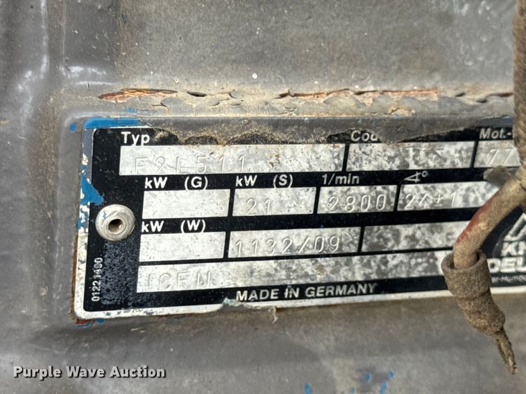 image for item EN0552 1988 Vermeer LM35 trencher