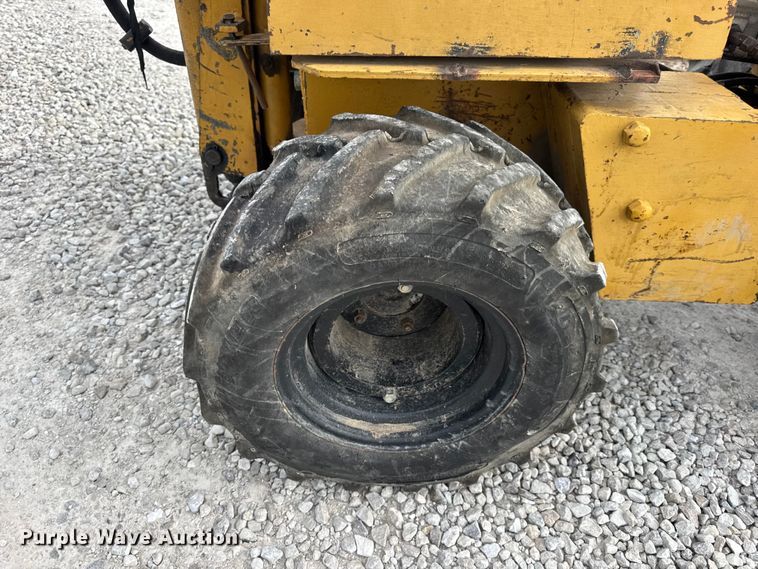 image for item EN0552 1988 Vermeer LM35 trencher