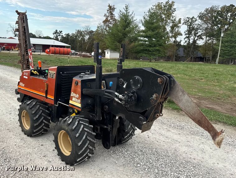 image for item EN0553 1998 Ditch Witch 410 SX trencher