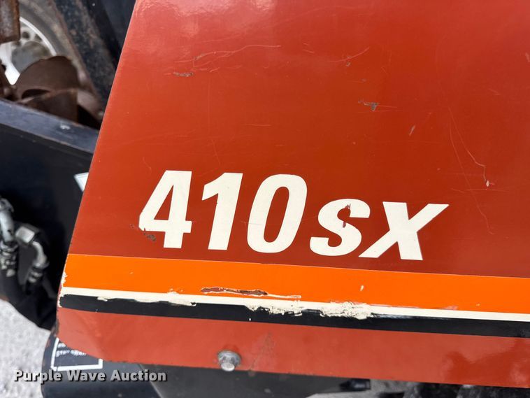 image for item EN0553 1998 Ditch Witch 410 SX trencher