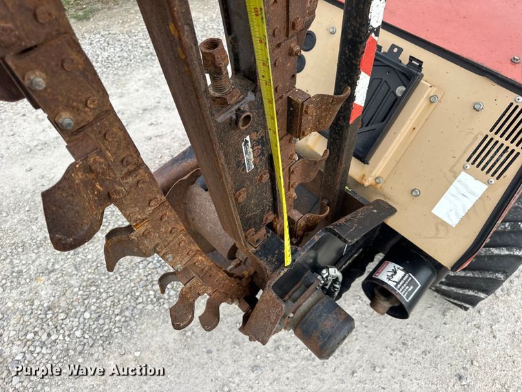 image for item EN0553 1998 Ditch Witch 410 SX trencher