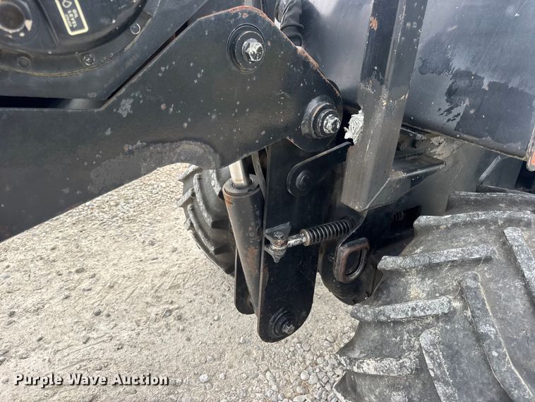 image for item EN0553 1998 Ditch Witch 410 SX trencher