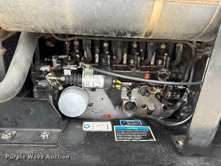 image for item EN0553 1998 Ditch Witch 410 SX trencher