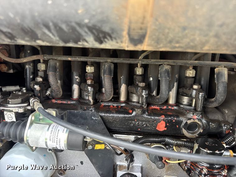 image for item EN0553 1998 Ditch Witch 410 SX trencher