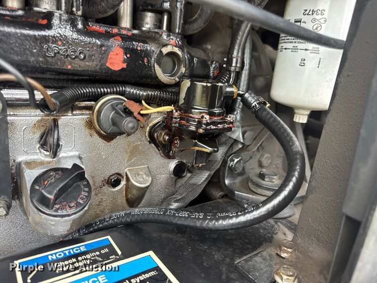 image for item EN0553 1998 Ditch Witch 410 SX trencher