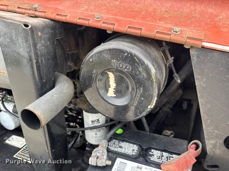 image for item EN0553 1998 Ditch Witch 410 SX trencher