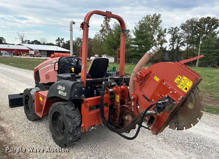 image for item EN0555 2016 Ditch Witch RT55 rock saw