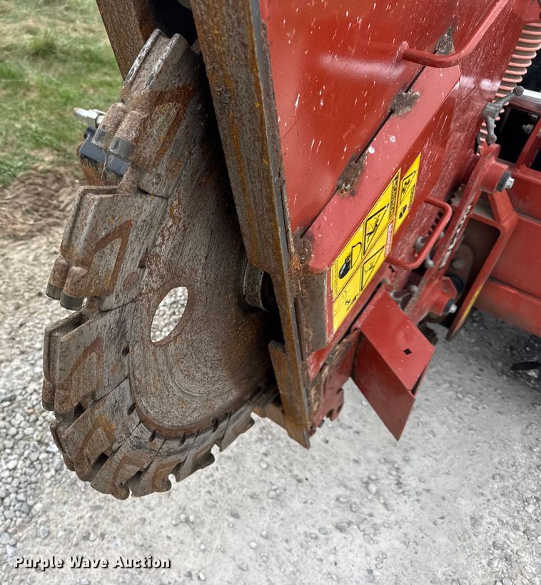 image for item EN0555 2016 Ditch Witch RT55 rock saw