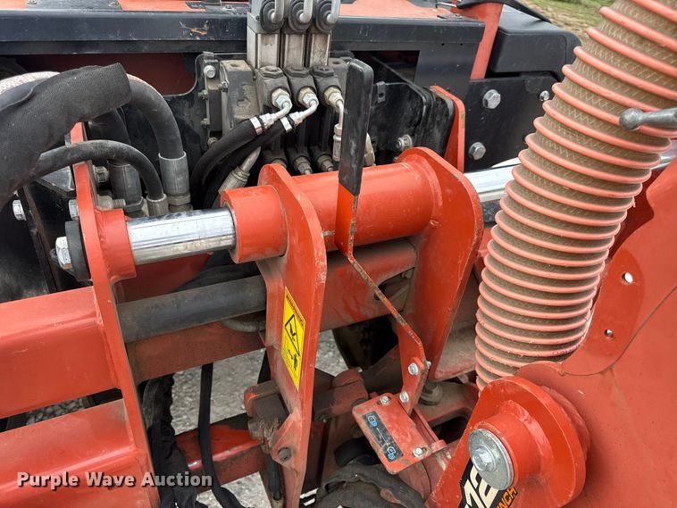 image for item EN0555 2016 Ditch Witch RT55 rock saw