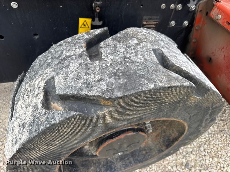 image for item EN0555 2016 Ditch Witch RT55 rock saw