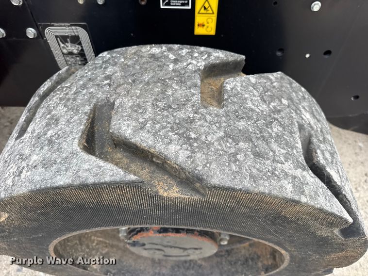 image for item EN0555 2016 Ditch Witch RT55 rock saw