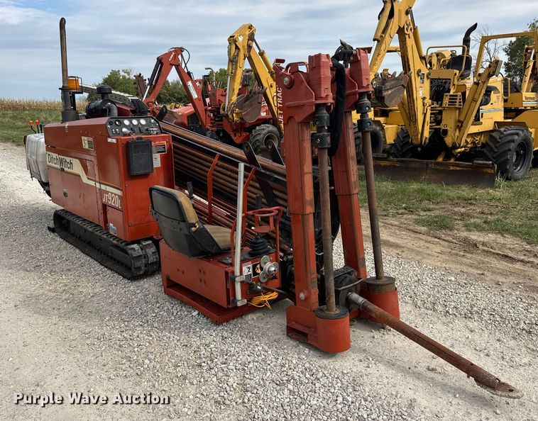 image for item EN0556 2000 Ditch Witch JT920L directional boring unit