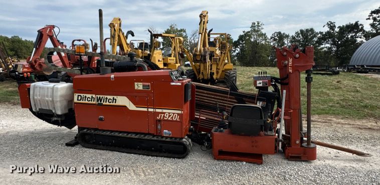 image for item EN0556 2000 Ditch Witch JT920L directional boring unit
