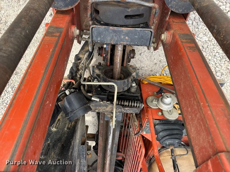 image for item EN0556 2000 Ditch Witch JT920L directional boring unit