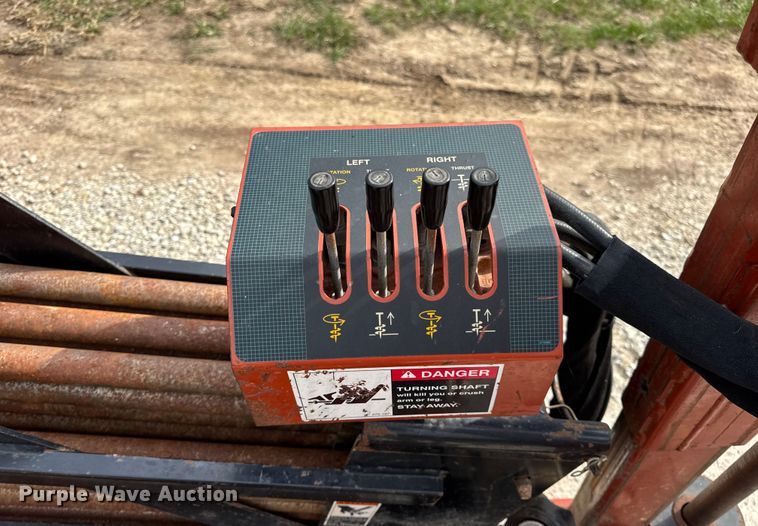 image for item EN0556 2000 Ditch Witch JT920L directional boring unit