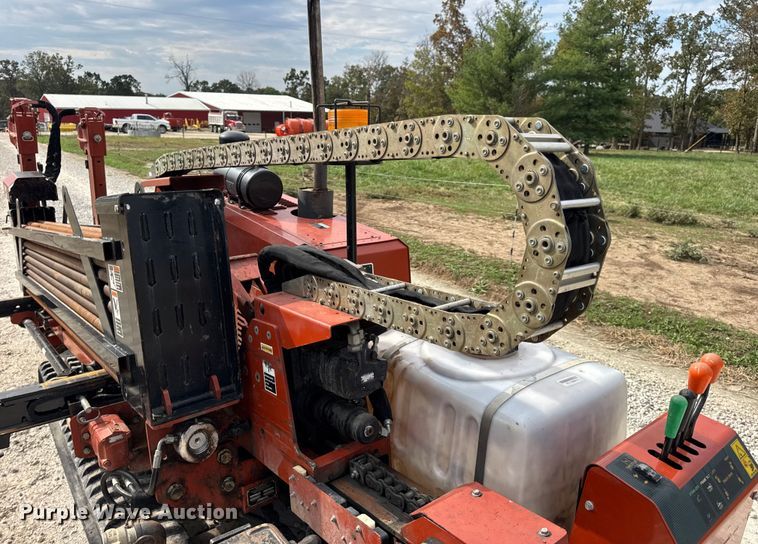 image for item EN0556 2000 Ditch Witch JT920L directional boring unit