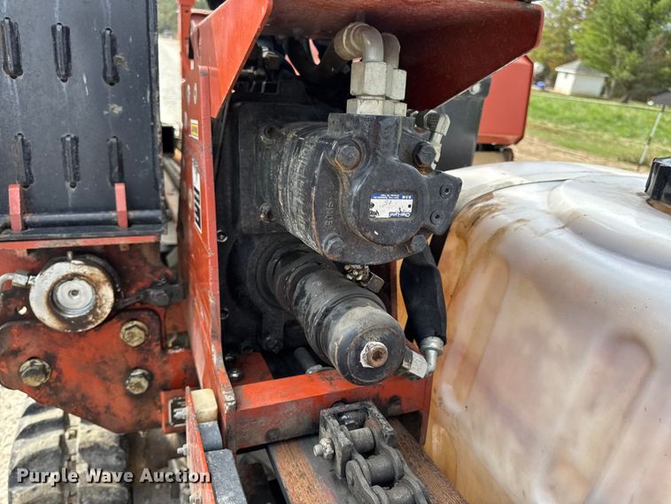 image for item EN0556 2000 Ditch Witch JT920L directional boring unit
