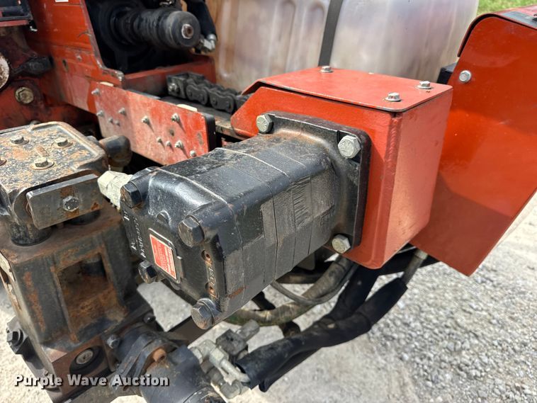 image for item EN0556 2000 Ditch Witch JT920L directional boring unit