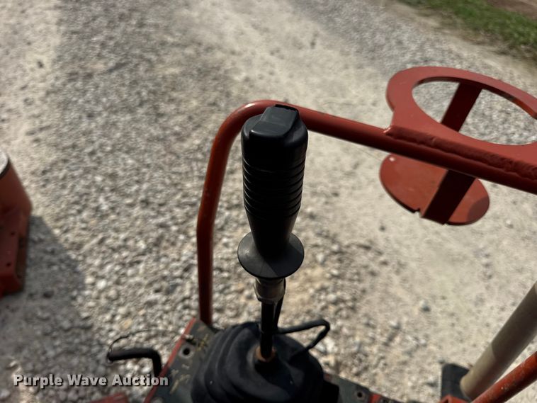 image for item EN0556 2000 Ditch Witch JT920L directional boring unit