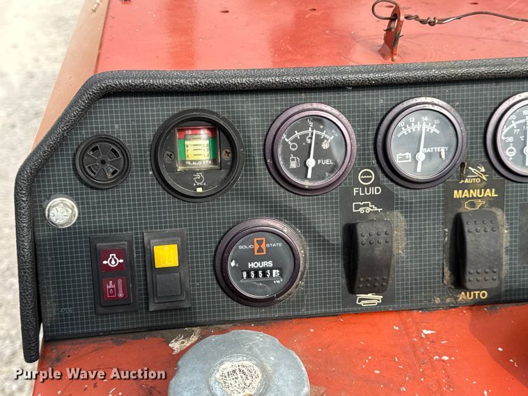 image for item EN0556 2000 Ditch Witch JT920L directional boring unit