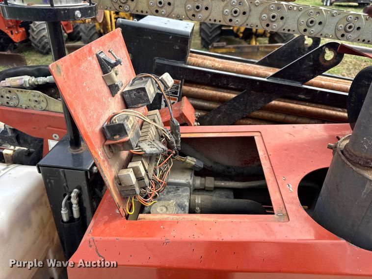 image for item EN0556 2000 Ditch Witch JT920L directional boring unit