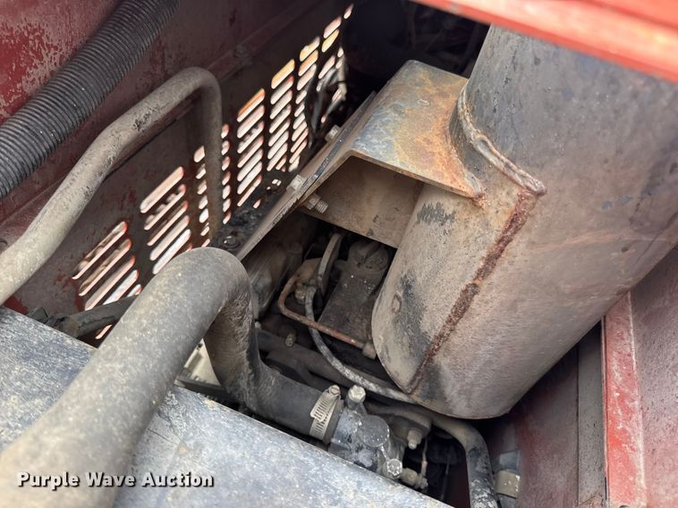 image for item EN0556 2000 Ditch Witch JT920L directional boring unit