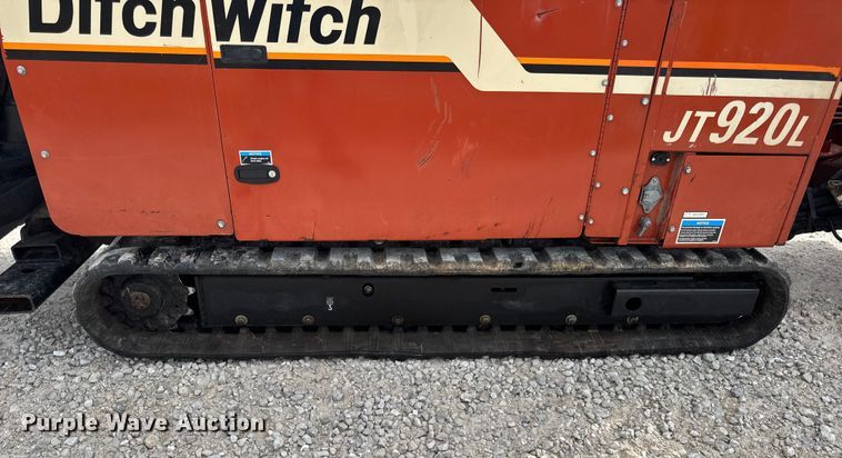 image for item EN0556 2000 Ditch Witch JT920L directional boring unit