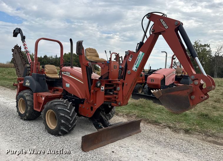 image for item EN0557 2005 Ditch Witch RT55 trencher