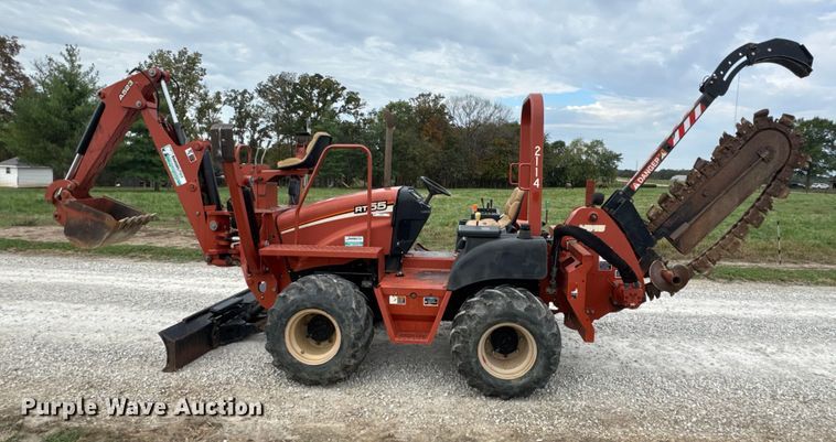 image for item EN0557 2005 Ditch Witch RT55 trencher