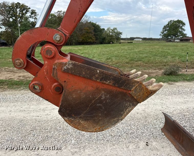image for item EN0557 2005 Ditch Witch RT55 trencher