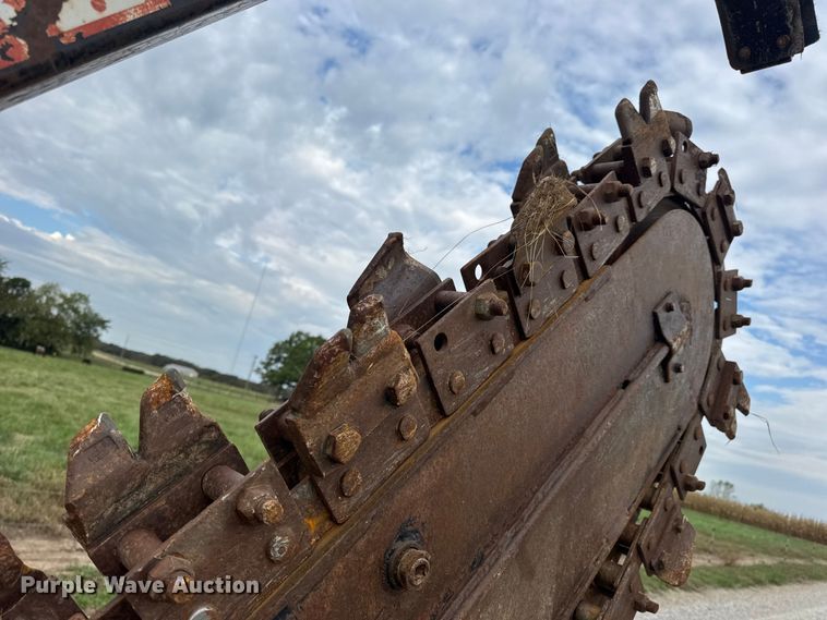 image for item EN0557 2005 Ditch Witch RT55 trencher