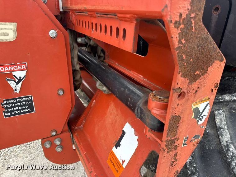 image for item EN0557 2005 Ditch Witch RT55 trencher