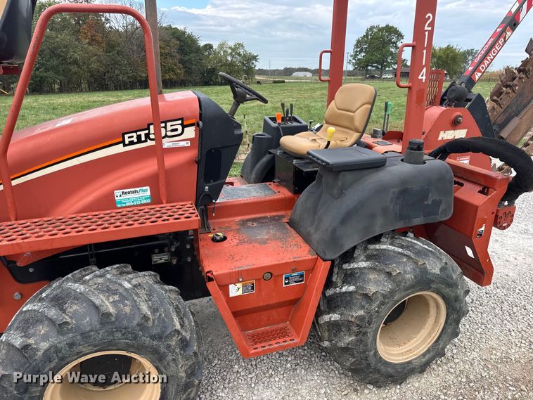 image for item EN0557 2005 Ditch Witch RT55 trencher