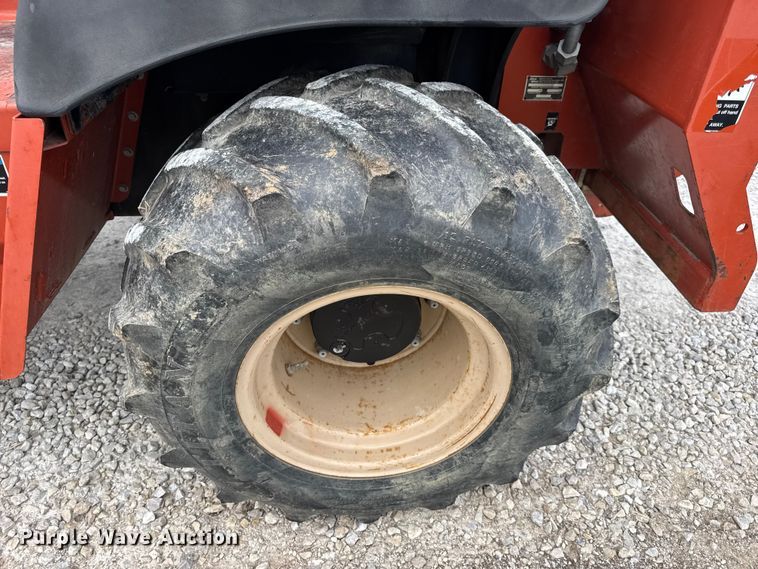 image for item EN0557 2005 Ditch Witch RT55 trencher