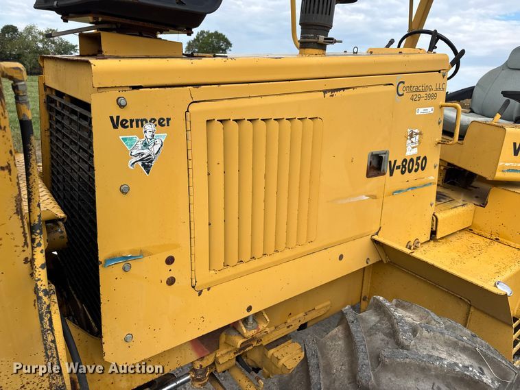 image for item EN0558 1994 Vermeer V8050 cable plow