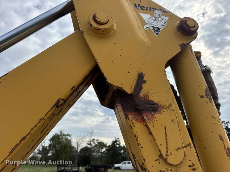 image for item EN0558 1994 Vermeer V8050 cable plow