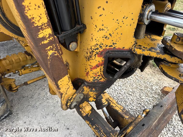 image for item EN0558 1994 Vermeer V8050 cable plow