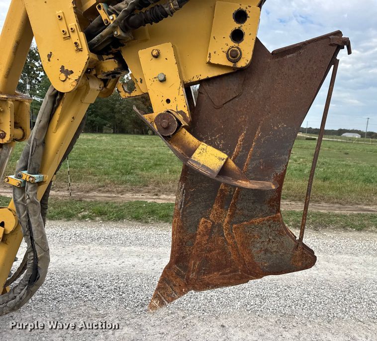 image for item EN0558 1994 Vermeer V8050 cable plow