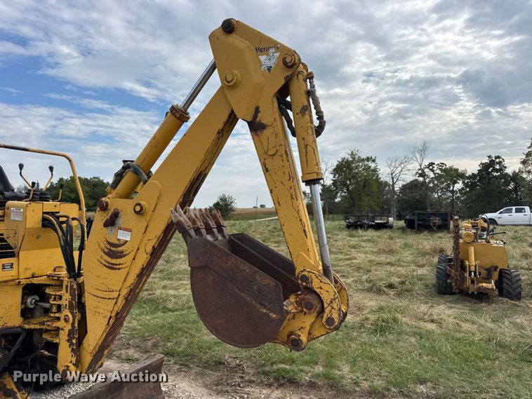 image for item EN0558 1994 Vermeer V8050 cable plow