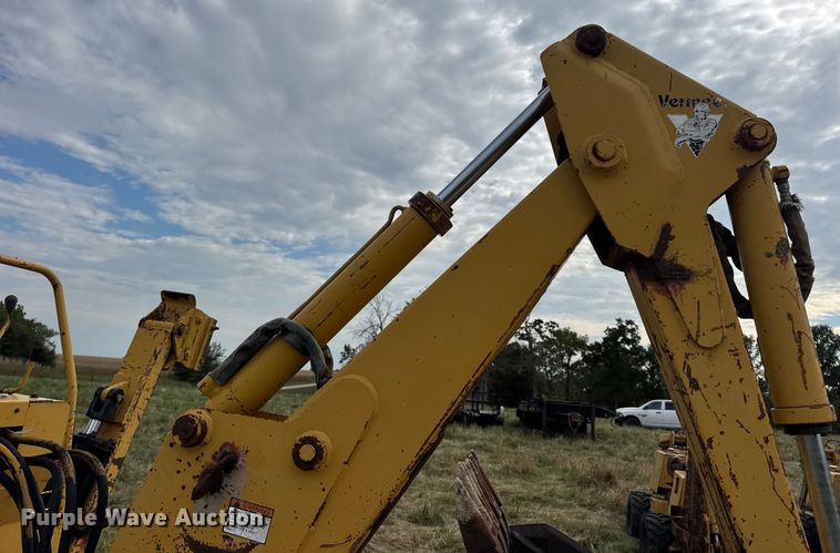 image for item EN0558 1994 Vermeer V8050 cable plow