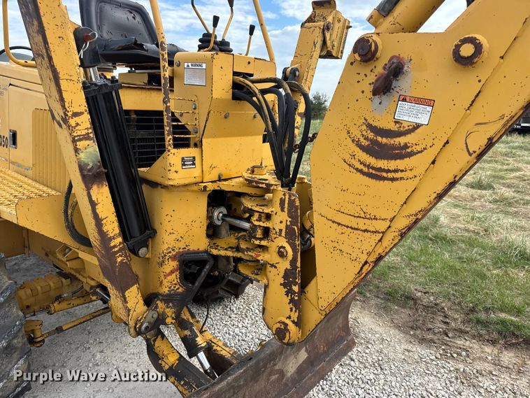 image for item EN0558 1994 Vermeer V8050 cable plow