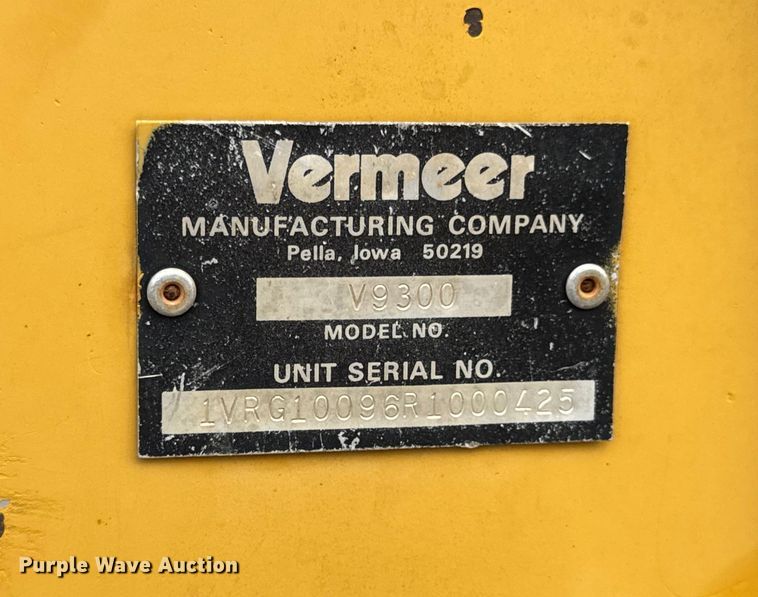image for item EN0558 1994 Vermeer V8050 cable plow