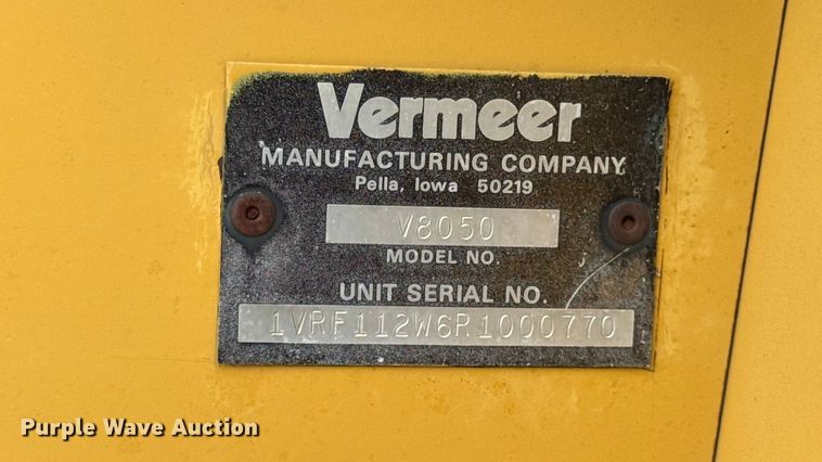 image for item EN0558 1994 Vermeer V8050 cable plow