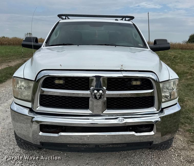 image for item EN0559 2015 RAM 2500 Crew Cab utility bed pickup truck