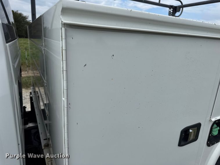 image for item EN0559 2015 RAM 2500 Crew Cab utility bed pickup truck