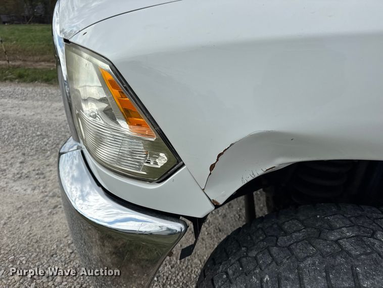 image for item EN0559 2015 RAM 2500 Crew Cab utility bed pickup truck