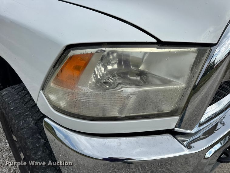 image for item EN0559 2015 RAM 2500 Crew Cab utility bed pickup truck