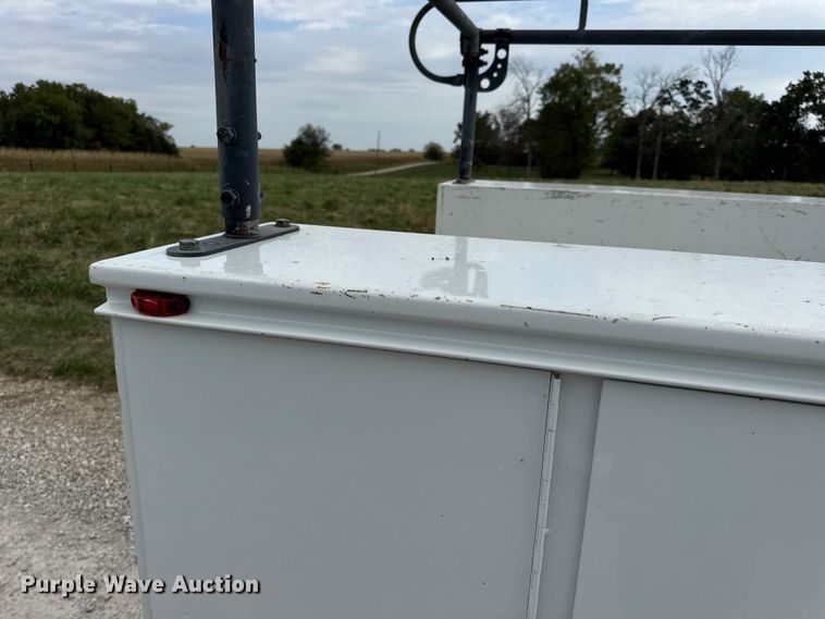 image for item EN0559 2015 RAM 2500 Crew Cab utility bed pickup truck