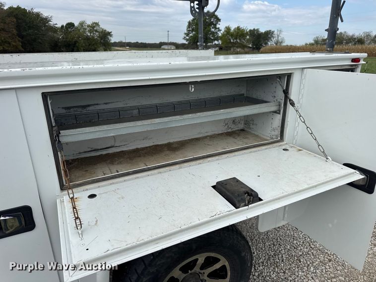 image for item EN0559 2015 RAM 2500 Crew Cab utility bed pickup truck