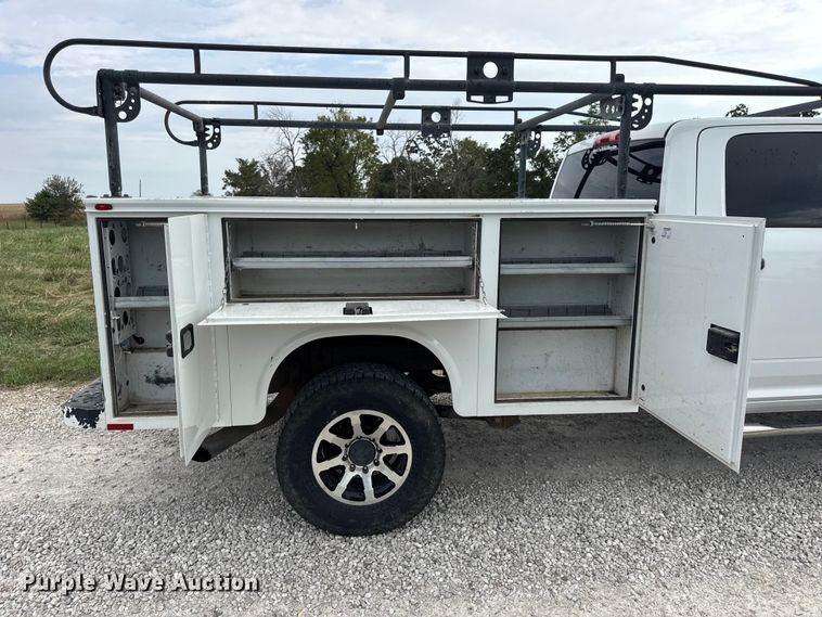 image for item EN0559 2015 RAM 2500 Crew Cab utility bed pickup truck